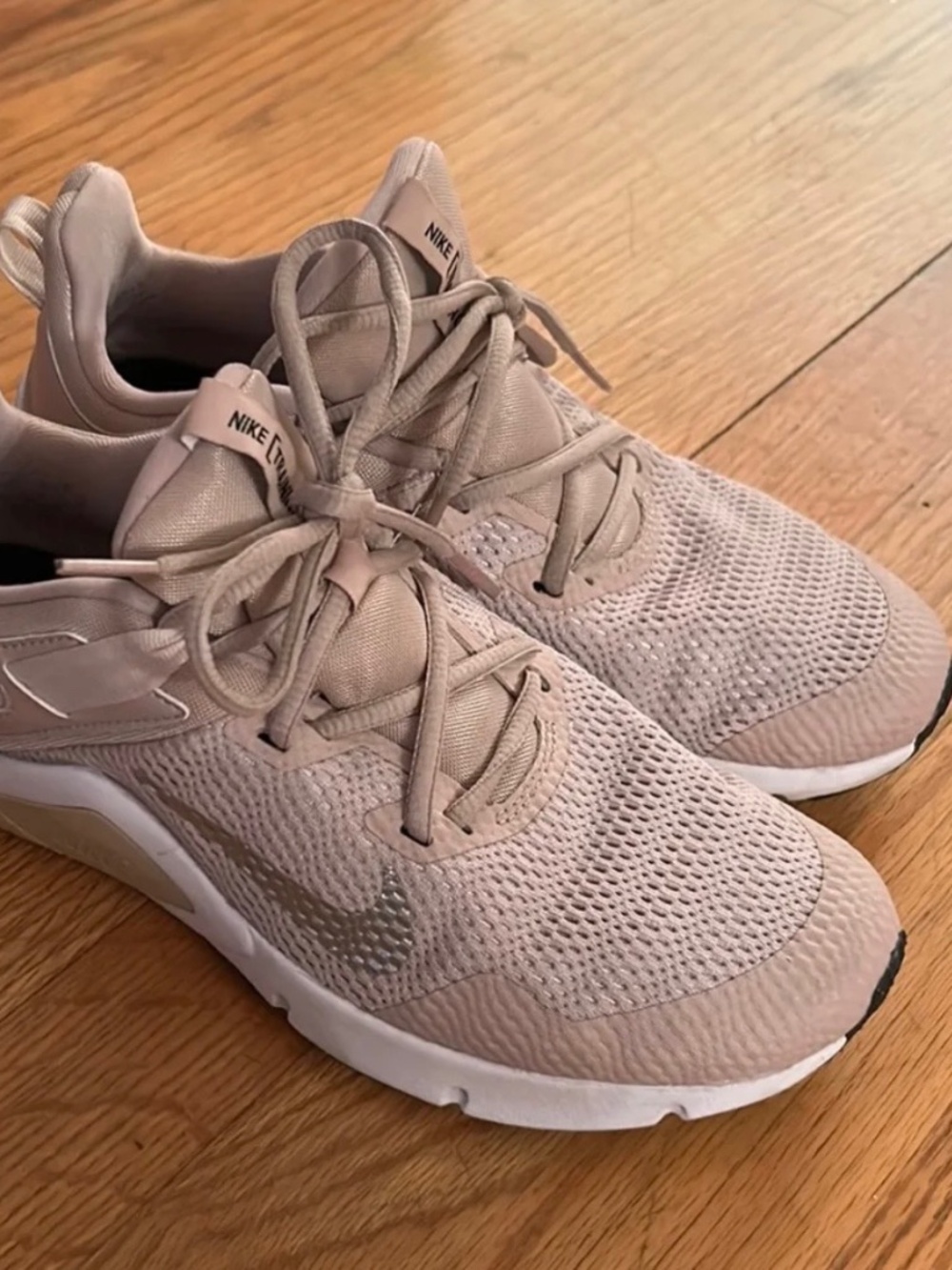 Nike training sneakers dusty rose light pink with arch and ankle support -size 8